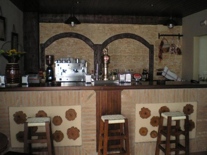 Hotel El Romeral Almadén de la Plata Exterior foto